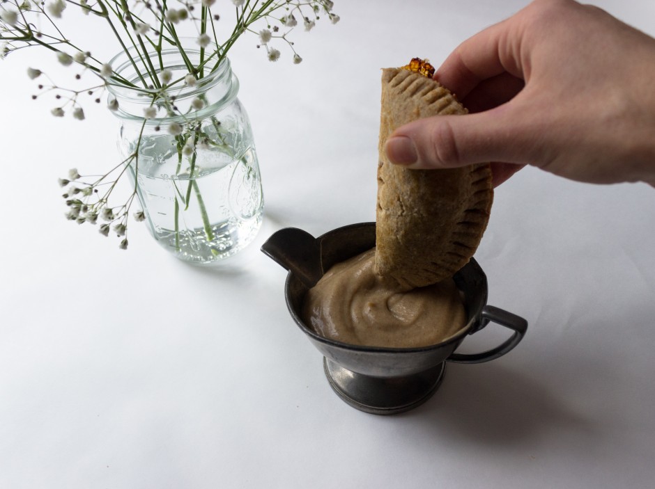 Easy Apple Hand Pies from soul-beet.com